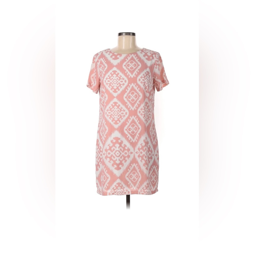 Lulu’s Pink and White Shift Dress
